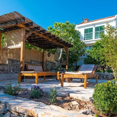 Holiday Home 로비스테 외부 사진