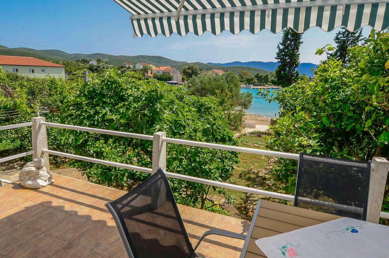 Holiday Home 로비스테 외부 사진