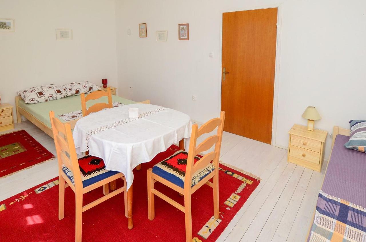 Holiday Home 로비스테 외부 사진