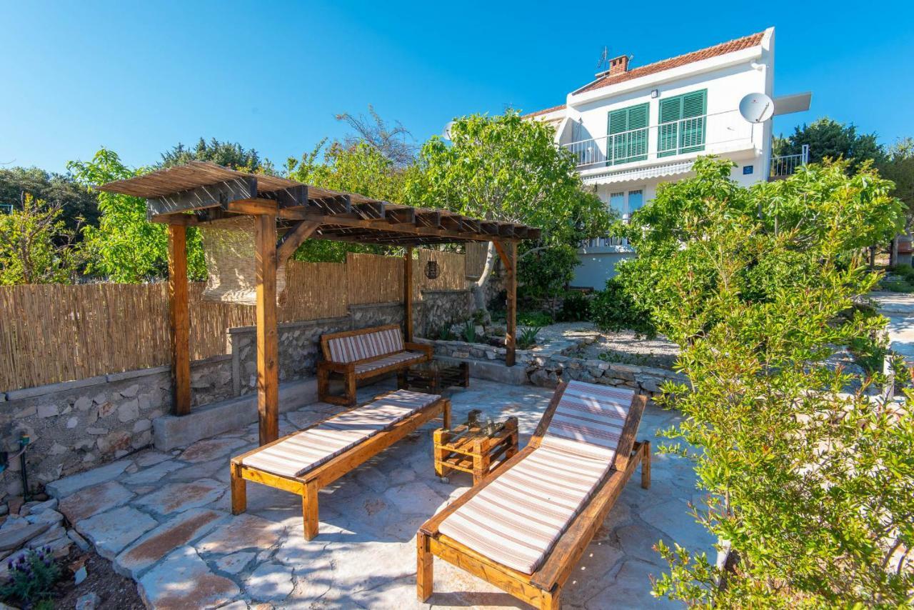 Holiday Home 로비스테 외부 사진